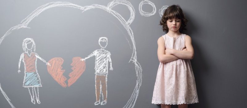 Kids niña con corazón roto 44 KB divorcio