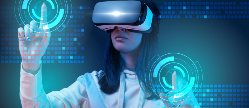 El docente universitario frente a las TIC.I, La realidad virtual nos ha rebasado y debemos aprovecharla al máximo. Por eso, los docentes deben aumentar su potencial con las TIC y mejorar el ambiente de aprendizaje
