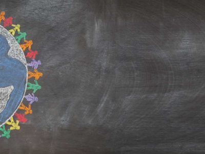 La escuela es un entorno formativo que además de enseñar conocimientos científicos debe formar hacia el bien común y educar para la paz